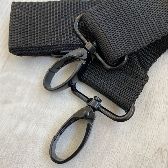 5/$15 MAKITA Black Bag Strap with Metal Buckles - Picture 3 of 7